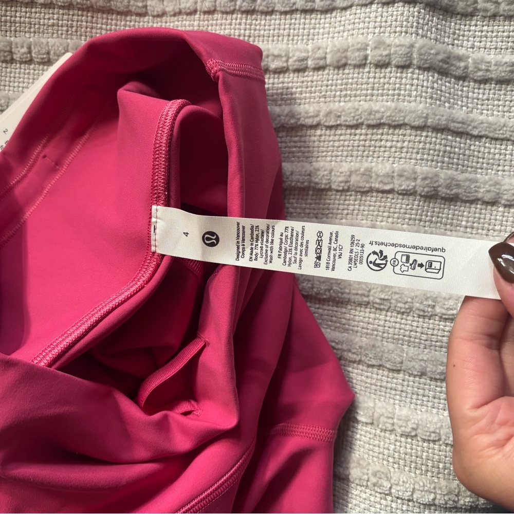 NWT Lululemon pink Wunder Train leggings size 4 28” - Picture 2 of 4